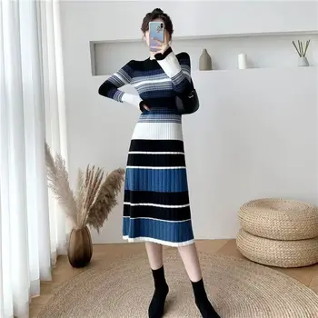 Korejepo Pruhované Pletených Šatách Ženy 2023 Jeseň Zima Hepburn Štýl Polovice Dĺžky Vlnené Šaty Zabalené Hip Nad Kolená Oblečenie
